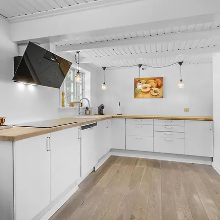 Gorgeous In With Kitchen